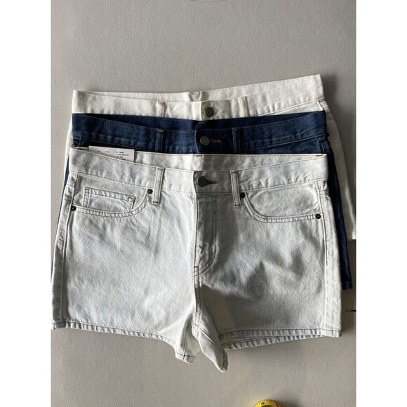 Lot of 3 Uniqlo Women's Micro Shorts White Blue Denim 3" Inseam Size 28 - Picture 2 of 11
